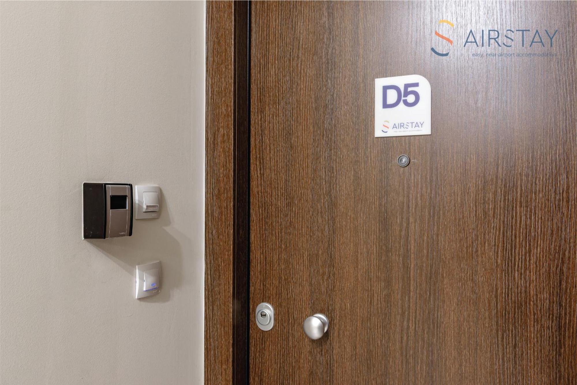 Zilean Airport By Airstay Apartment *